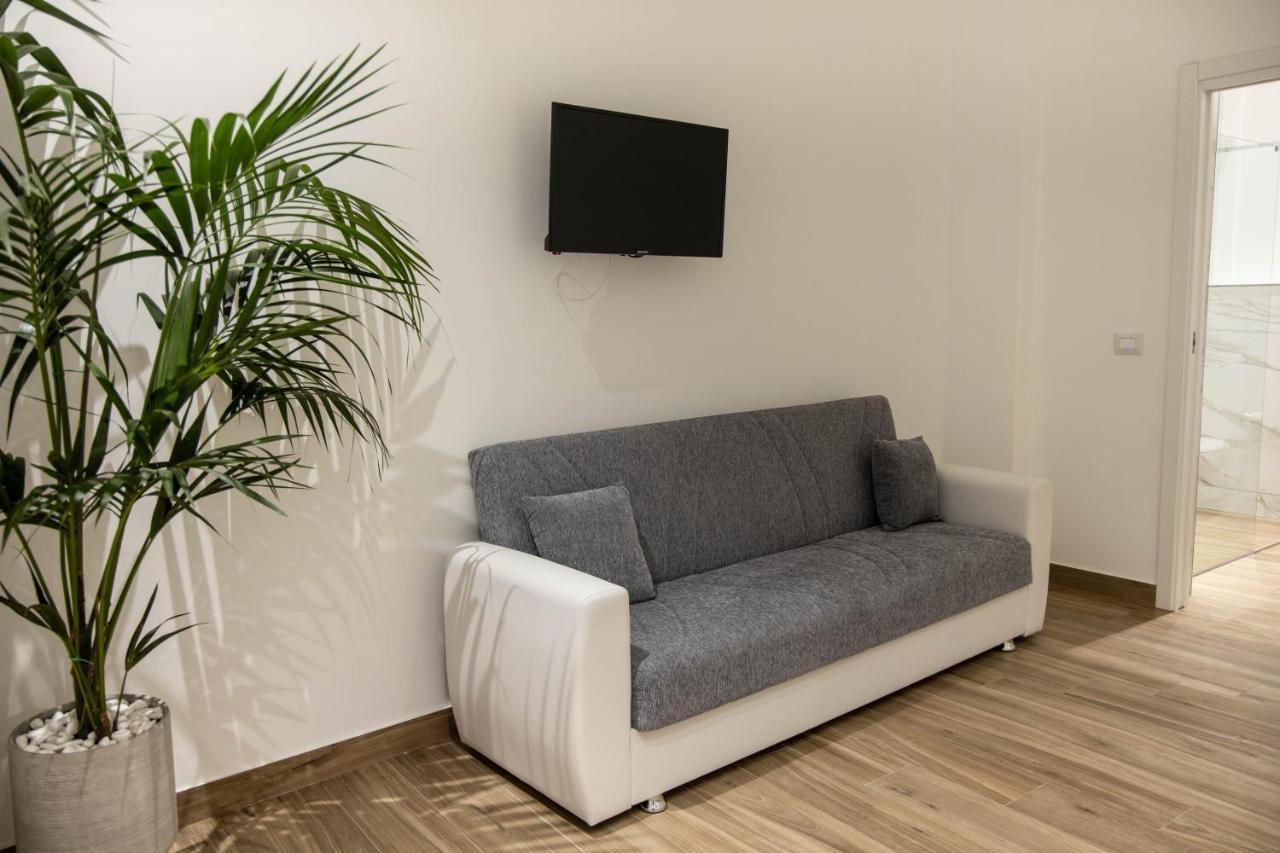 Beltrani Rent Rooms Bagian luar foto