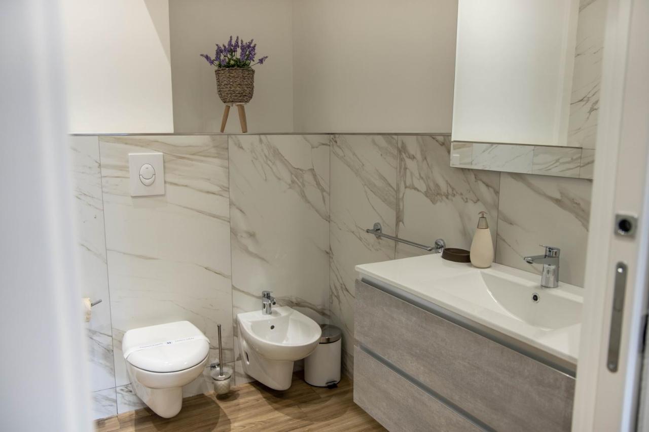 Beltrani Rent Rooms Bagian luar foto